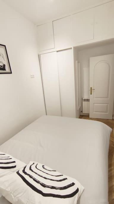 Lovely Apartment In Madrid Center Екстериор снимка